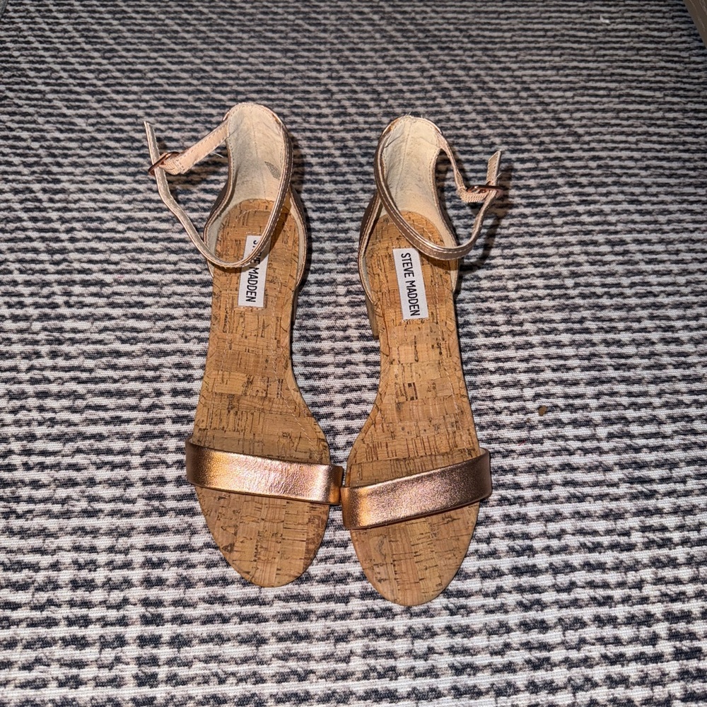 Steve Madden Brown Sandals with Modern Design
